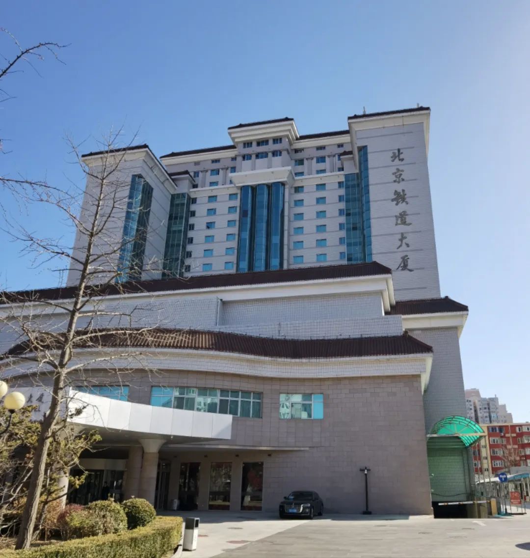 全国政协委员关注哪些经济议题记者实访政协经济界别驻地前线