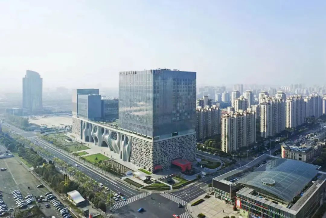 上海滩大佬豪宅面临流拍跟马云邱淑贞是邻居