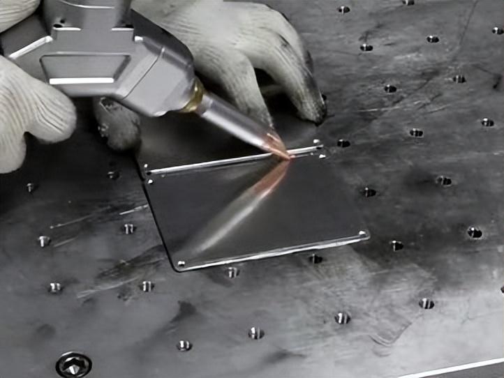 3000w激光手持焊接机从05毫米到6毫米的全能表现壹晨激光