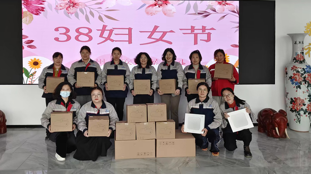 情暖女神节岗位绽芳华山东鸿承为全体女员工发放暖心福利