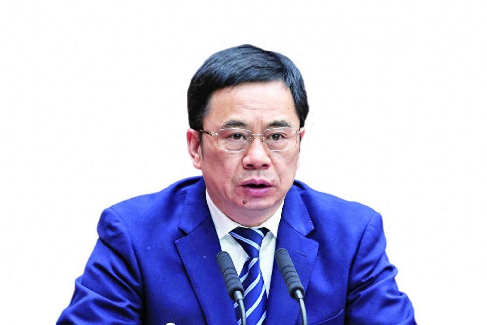 专访全国人大代表宜昌市市长马泽江打造电化长江示范区构筑长江经济带