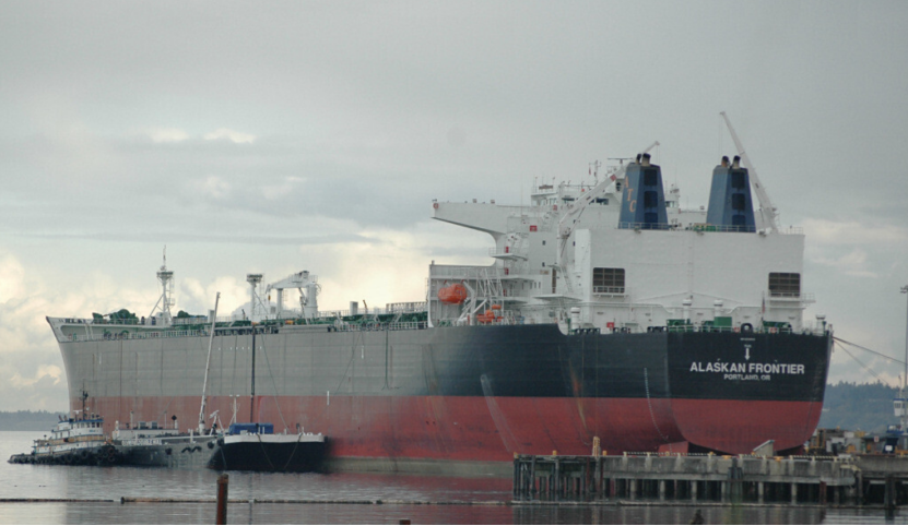 一艘大型油轮是如何建造的丨航运界