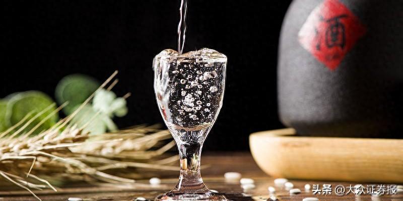 19只白酒股全线走强——"宁王"狂飙后"酒王"接棒