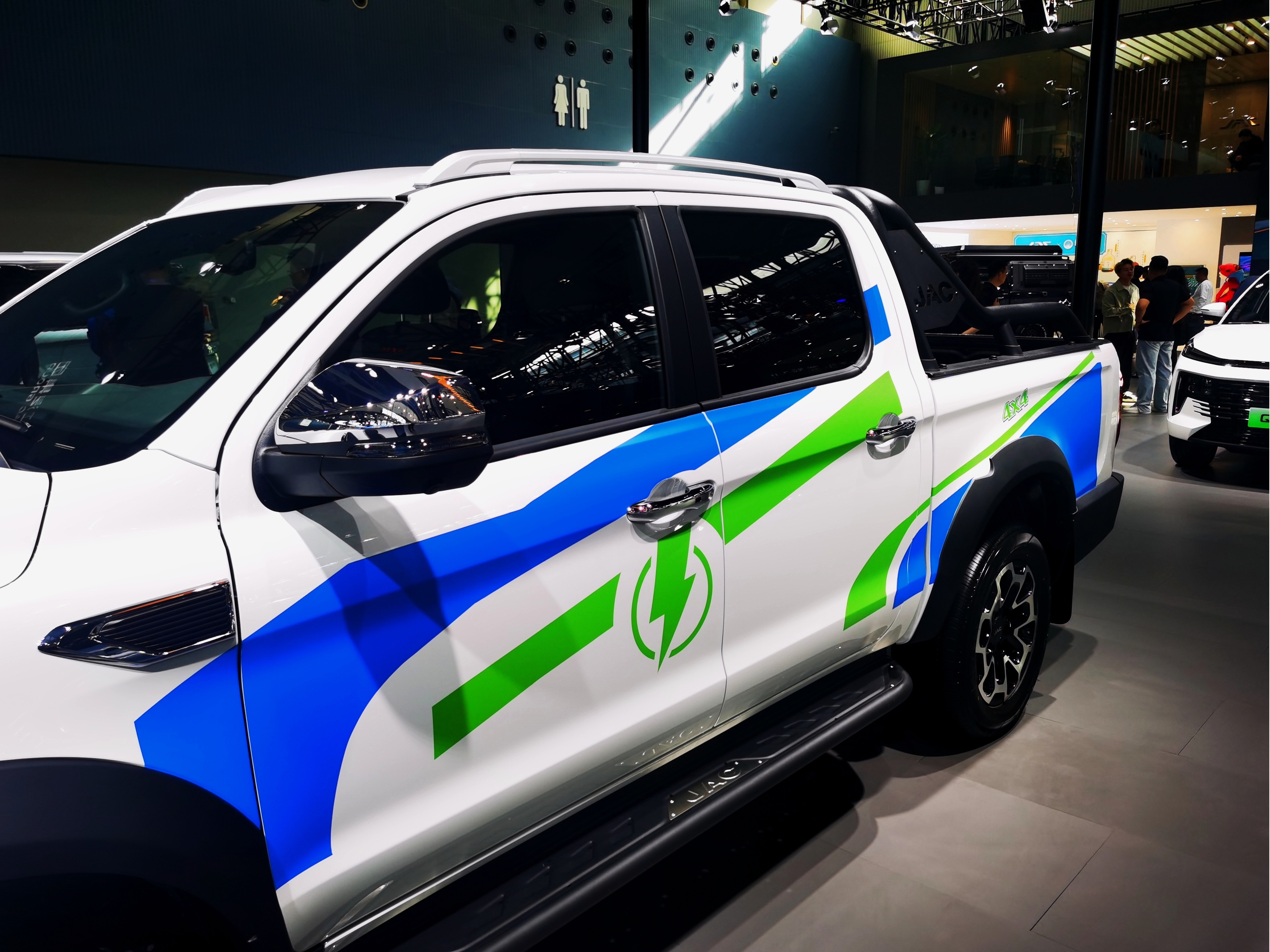 积极响应双碳目标江淮皮卡大力发展智能新能源皮卡