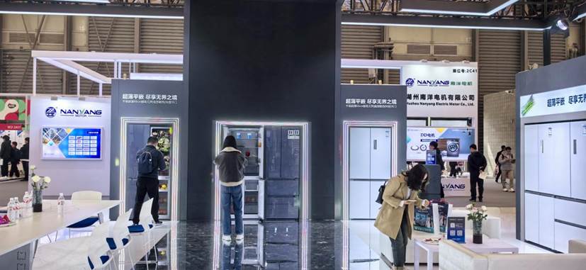 无界超薄平嵌母婴系列冰箱瞩目上市上菱双鹿打造家居新风尚