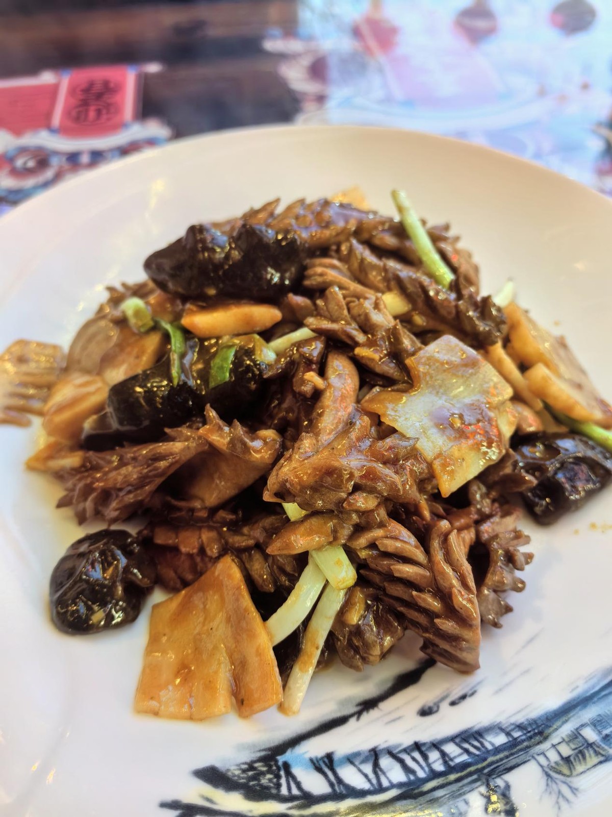 我再也不想吃梅菜扣肉和烤肠了