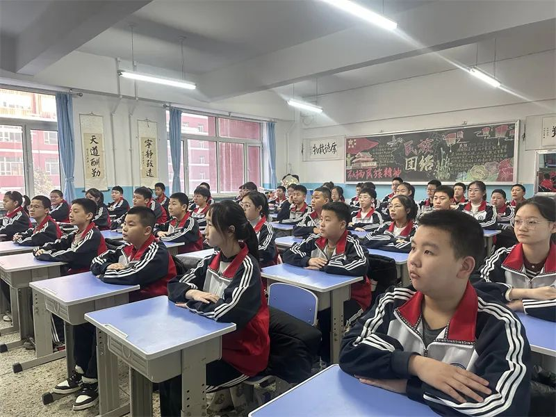 热辣滚烫逐梦想龙行龘龘启新程吉林江城中学开学第一天