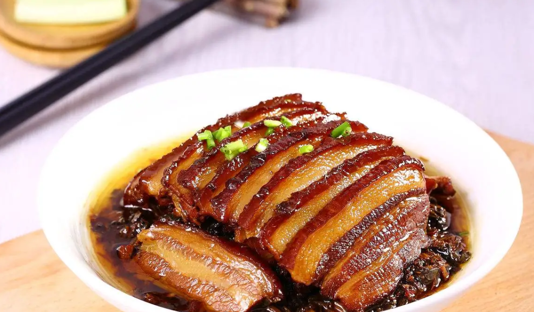 三只羊针对御徽缘梅菜扣肉产品做出说明公司先行垫付退款