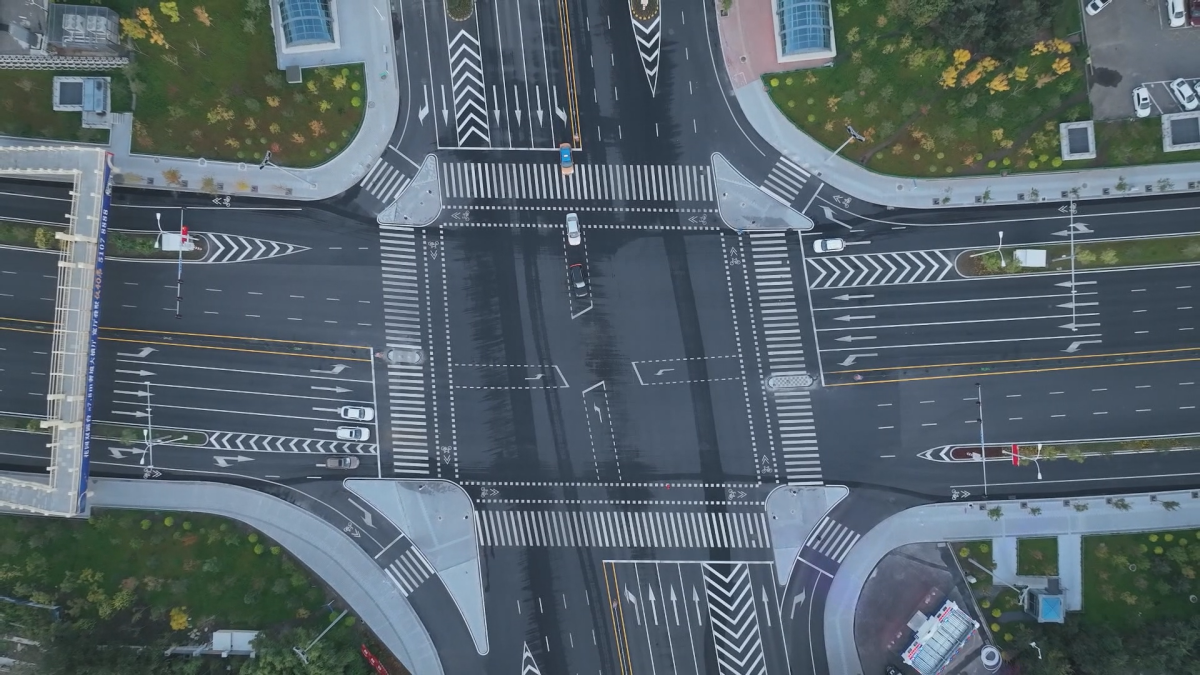 冰城公安做实交通组织保障工作