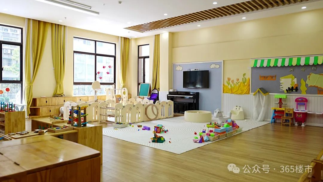 如今家长们对于教育的重视程度越来越高,恒盛金陵湾从幼儿园到初中