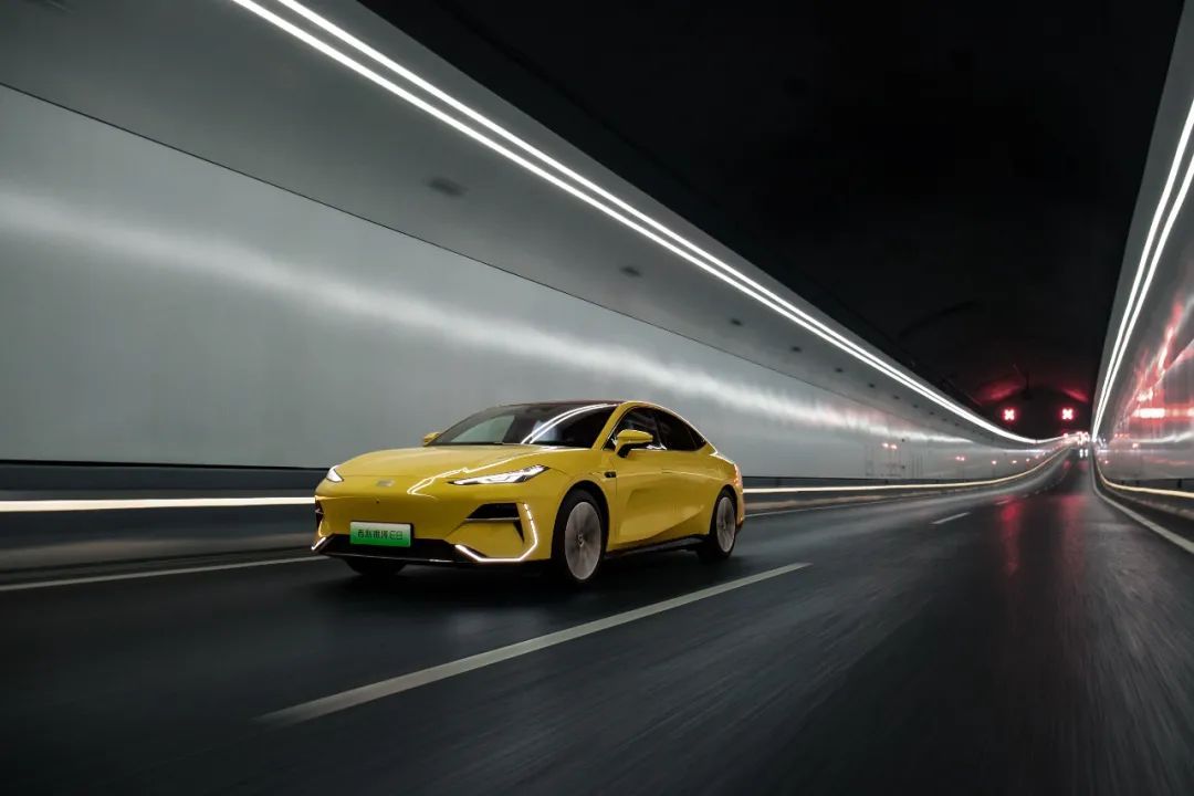 卷王吉利汽车盈利攀升手握284亿现金助推新能源转型