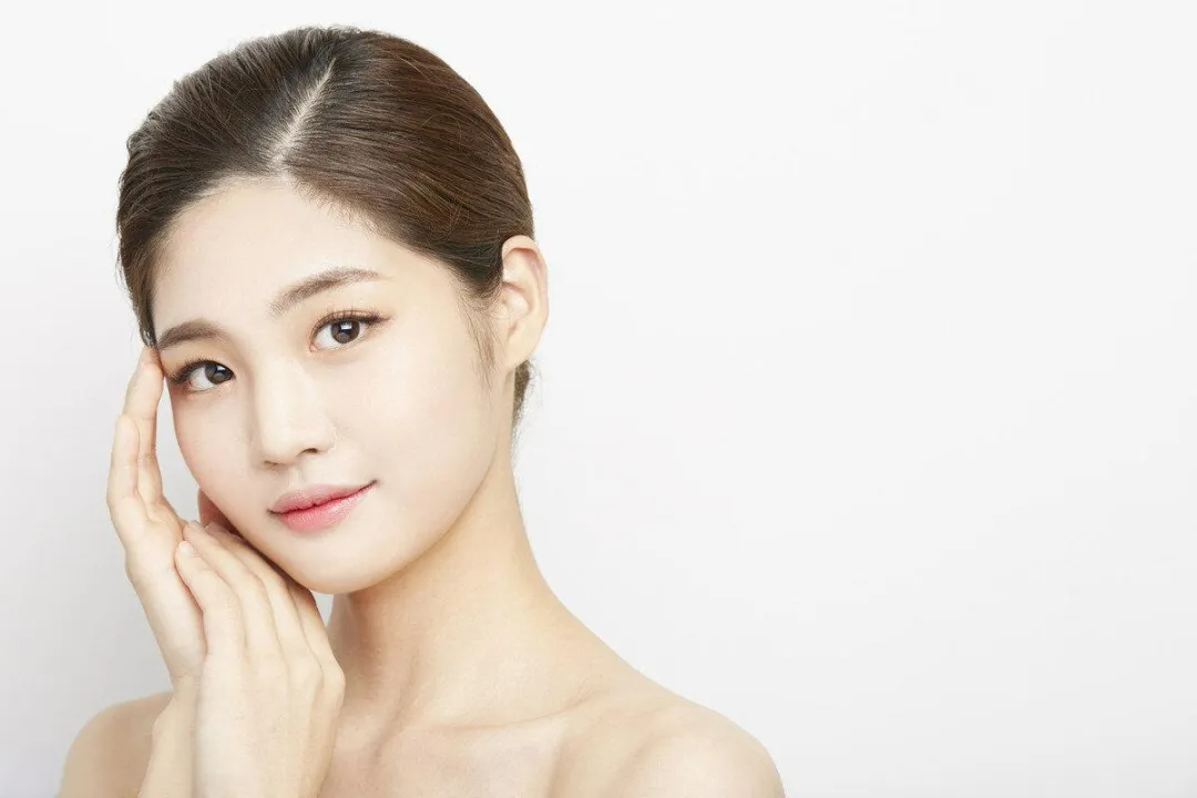 爱美客业绩大涨能否支撑市值翻倍