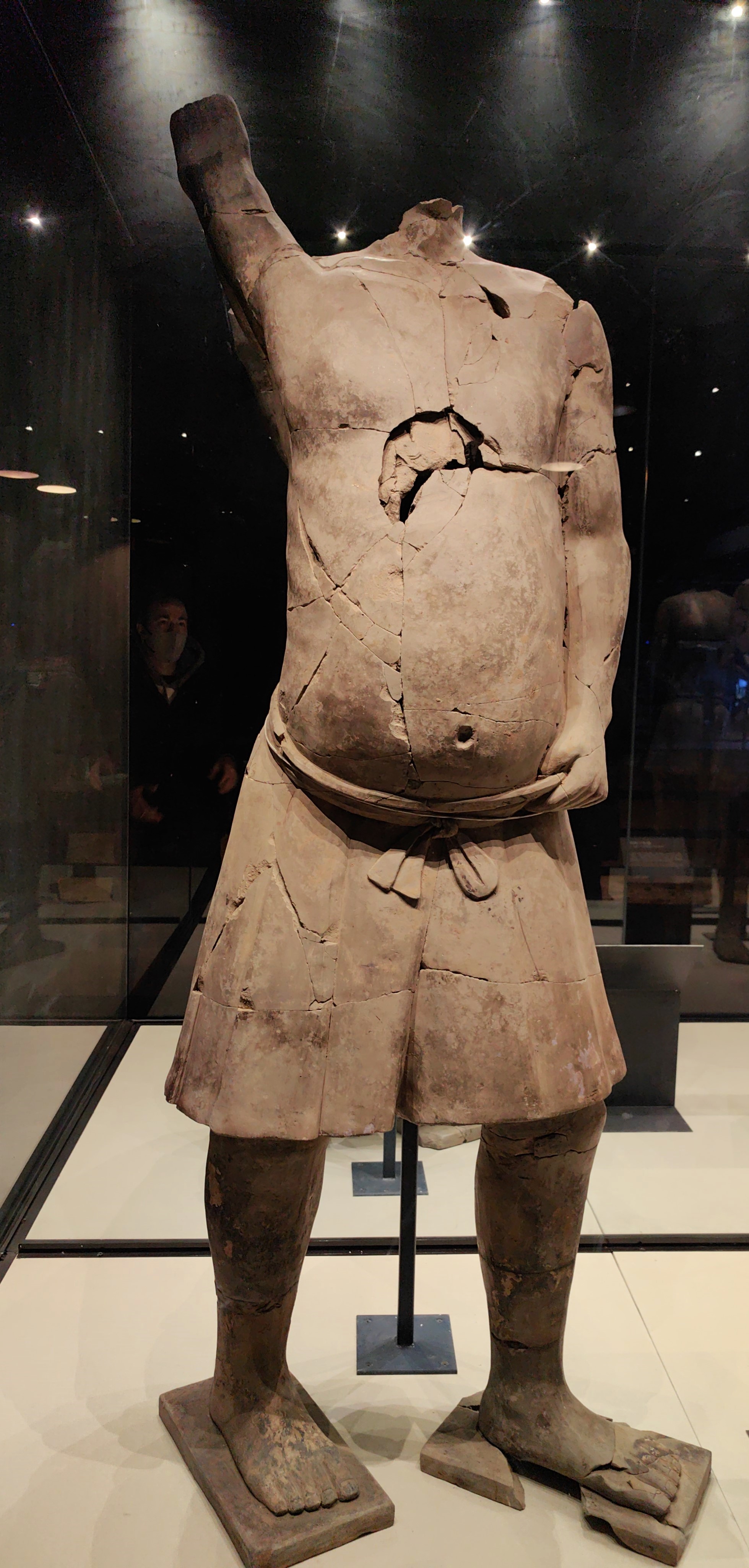 秦陵奇迹始皇陵旁车马俑访古