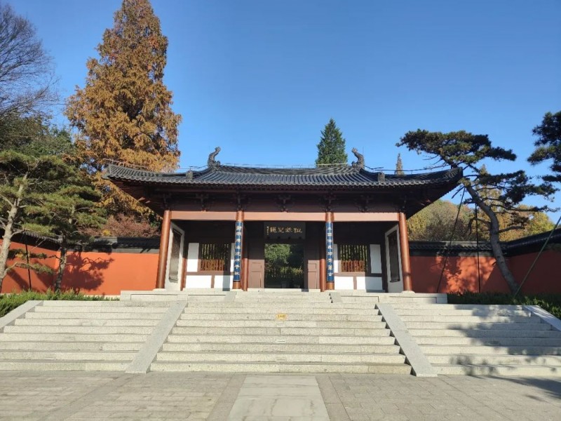 临安钱王陵是五代十国时期吴越国国王钱镠的墓地,也是浙江省唯一保存