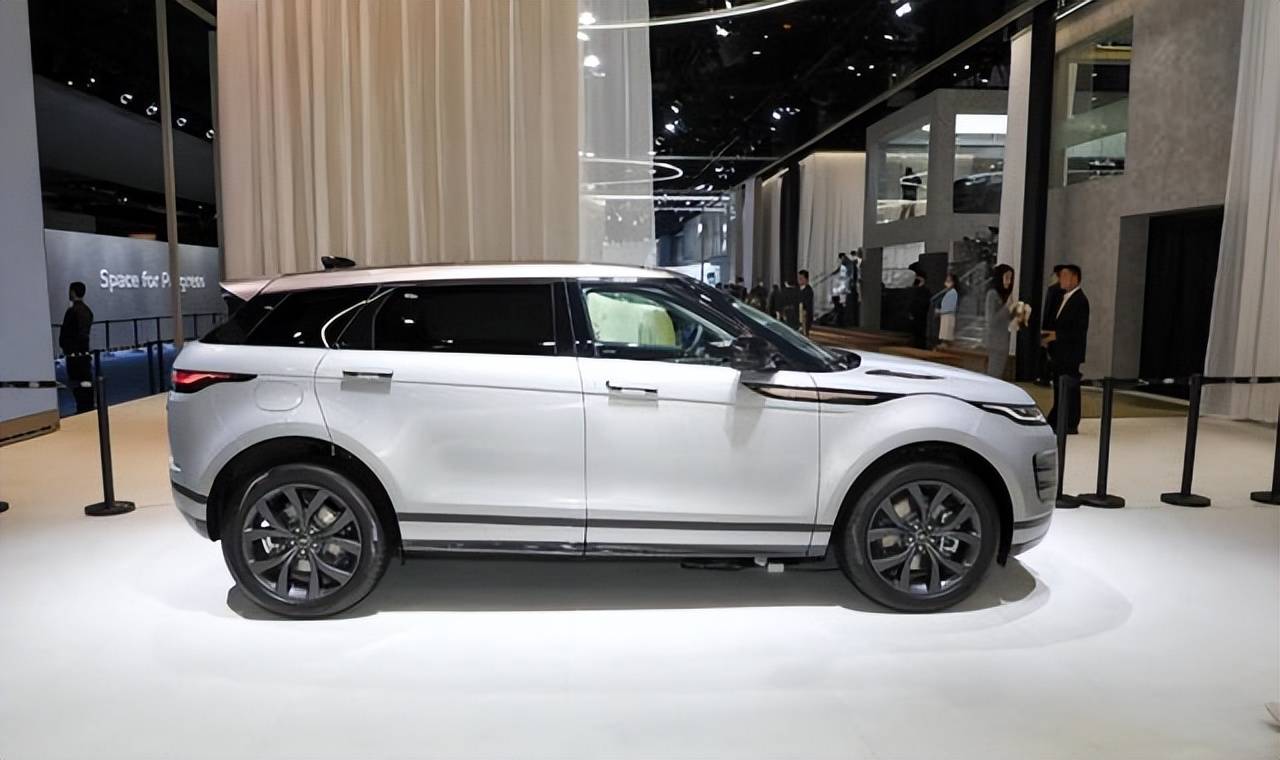 路虎彻底沦为价格屠夫当年上路70万如今起售价不足40万