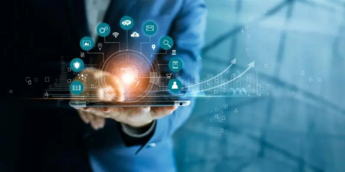 万腾平台不仅为用户提供了更智能,便捷的金融服务,也为金融行业的数字