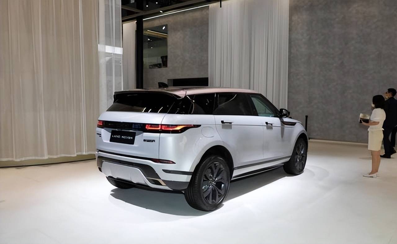 路虎彻底沦为价格屠夫当年上路70万如今起售价不足40万