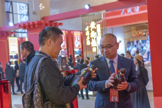 古井贡酒年份原浆丨古井名酒大家庭首日开展热翻春糖