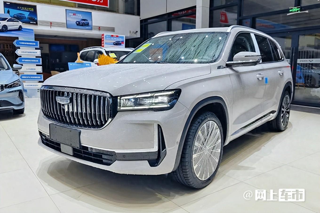 吉利再打价格战新星越l混动便宜8000元减配13项划算吗