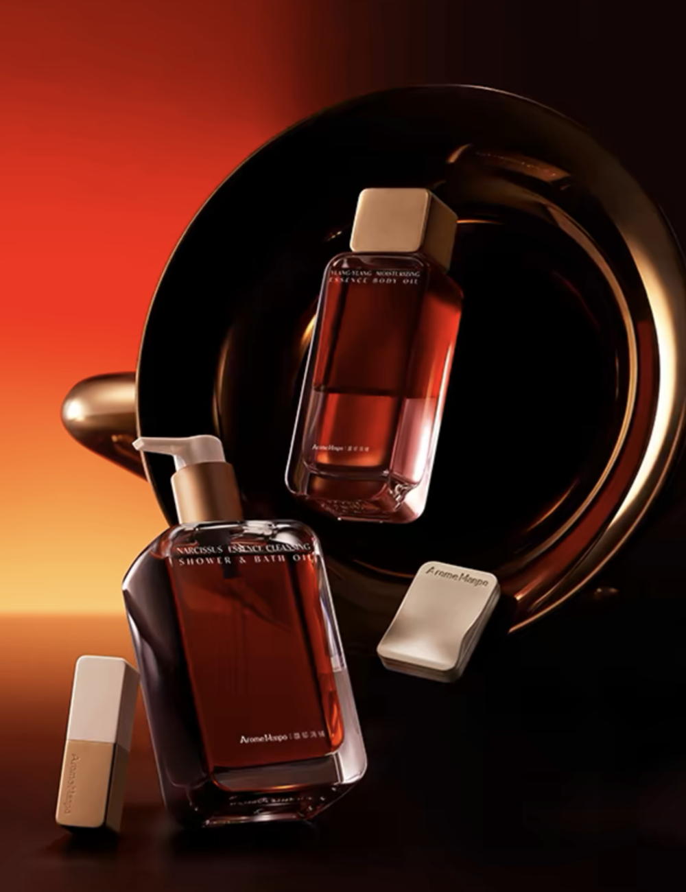 原料均来源于自然中隐秘的芳香植物——水仙,依兰,大马士革与红花缅栀