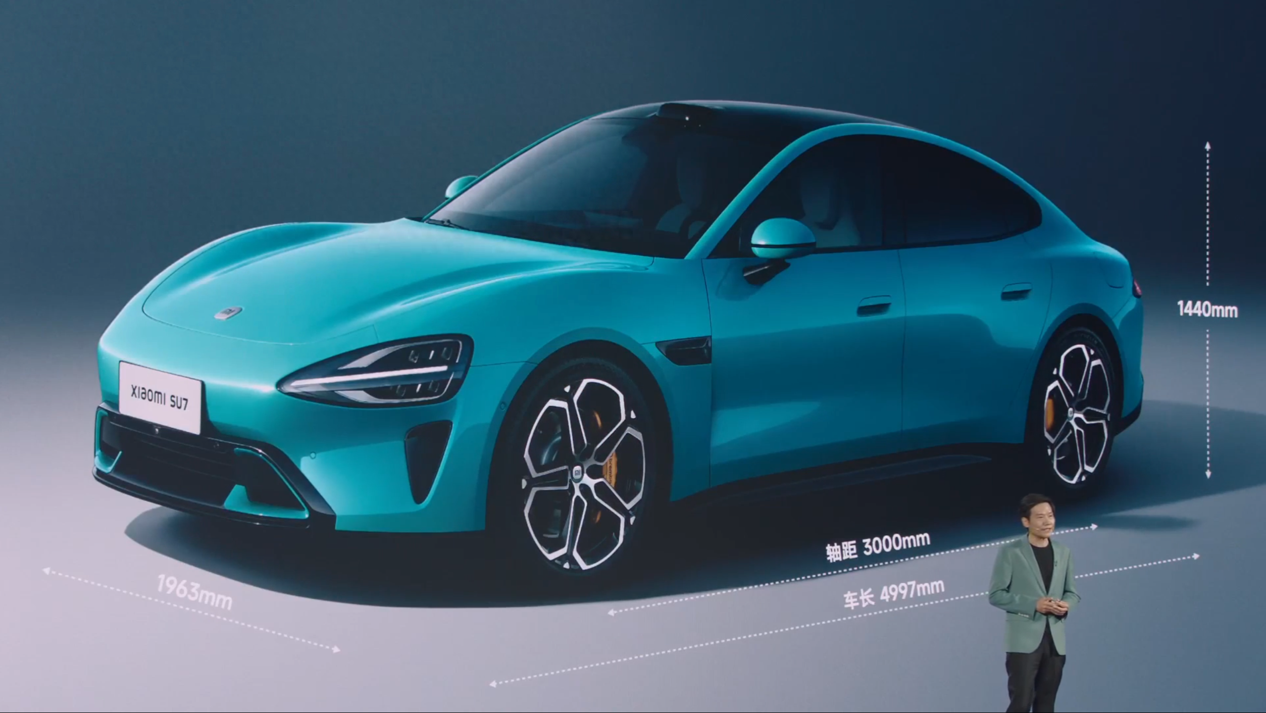 小米su7 21.59万起,雷军成了那个掀桌子的人