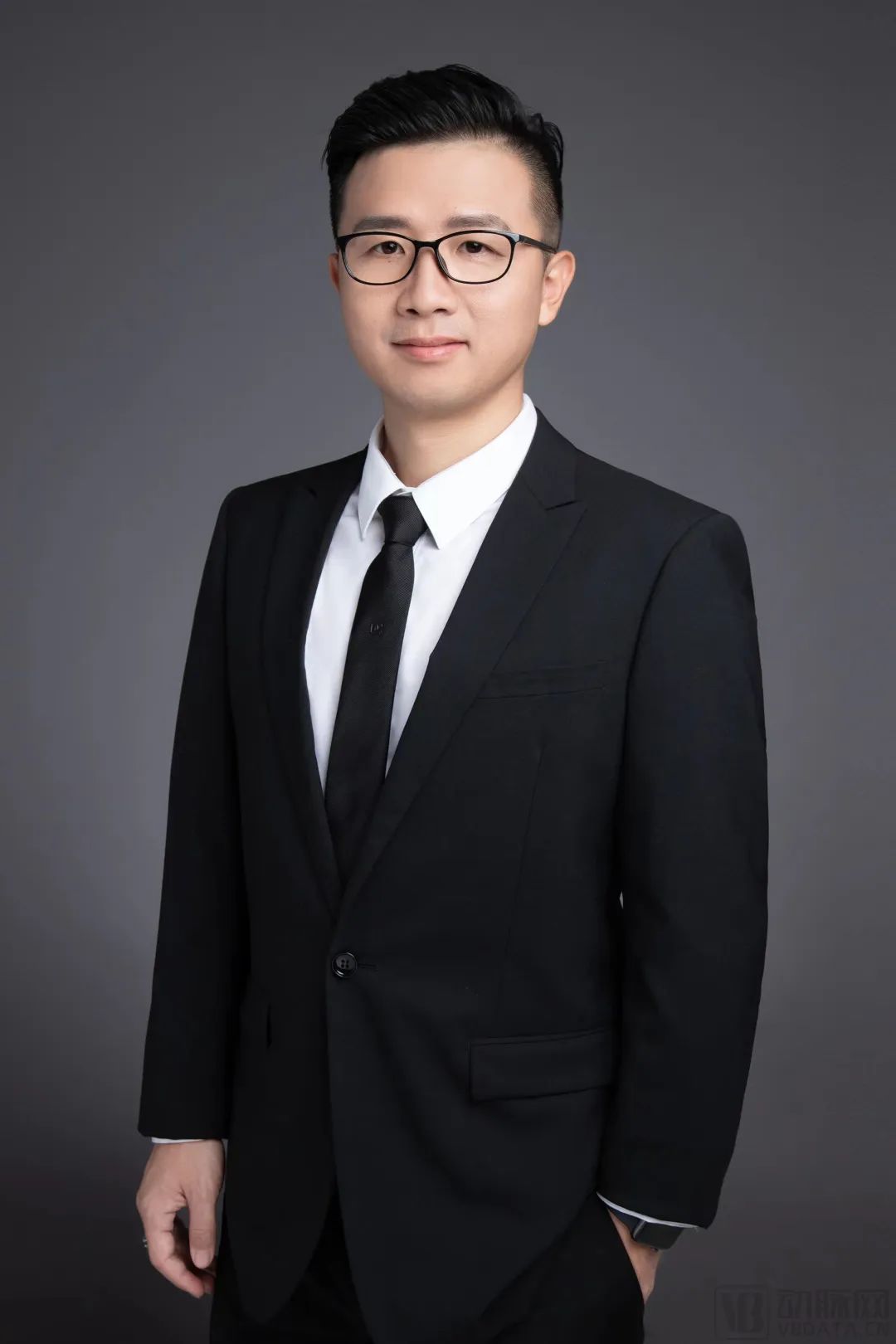 企业创始人陈霏博士在清华大学攻读博士期间,研究课题即助听器芯片与