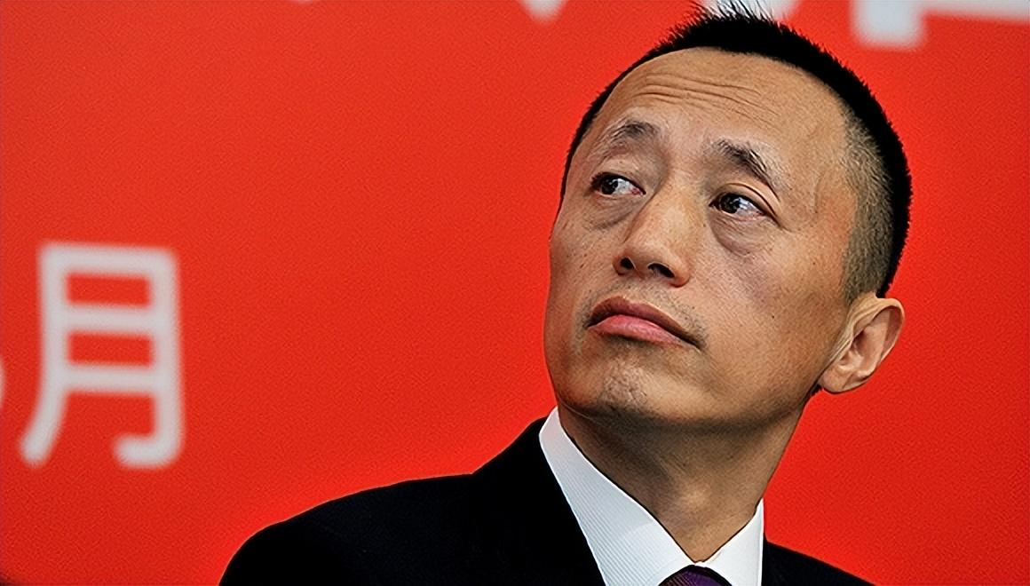 万科股价创8年新低郁亮从年薪千万降至月薪一万