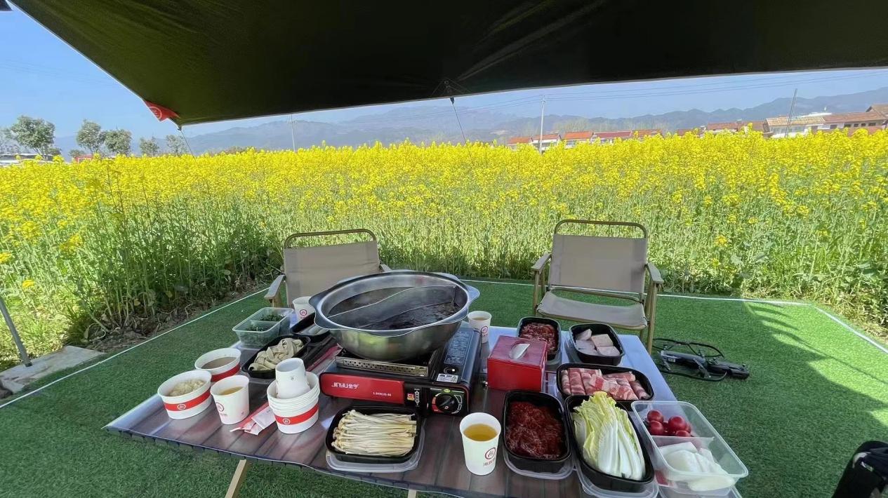 服务业态双创新海底捞业绩创新高