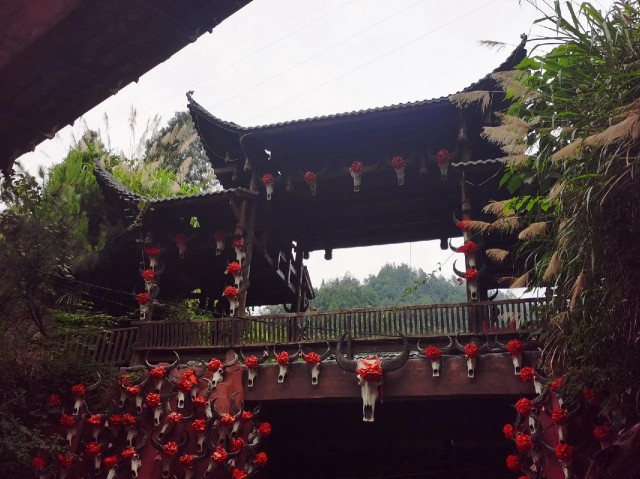 夯吾苗寨旅游全面复苏民族文化与自然风光交相辉映