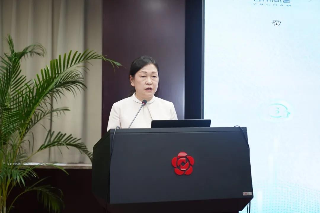 杨彬,南京银行上海分行党委书记,行长王慧力,党委委员,营销总监张雄