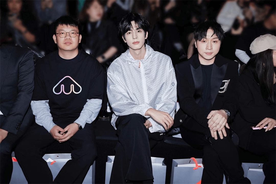 宋威龙空降美力城原力觉醒时尚秀场共绘未来时尚新篇章