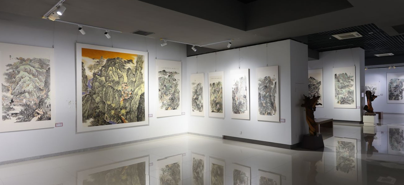 以画为媒共绘山水精品 李敦明画展在青岛举行