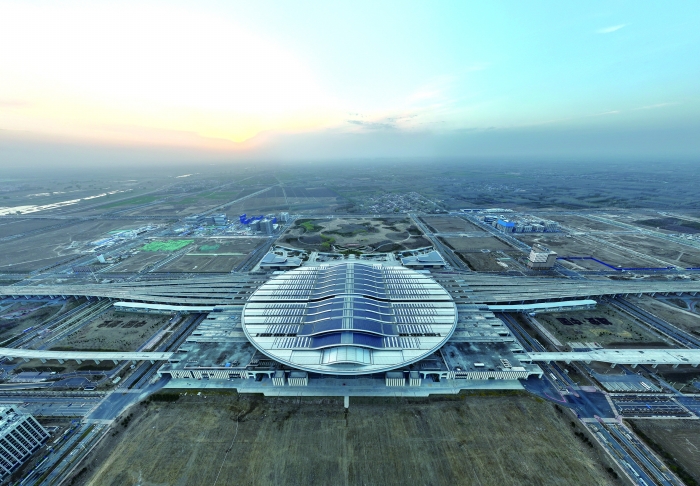 京雄城际铁路雄安站 新华社图雄安新区启动区中国星网总部大楼建设