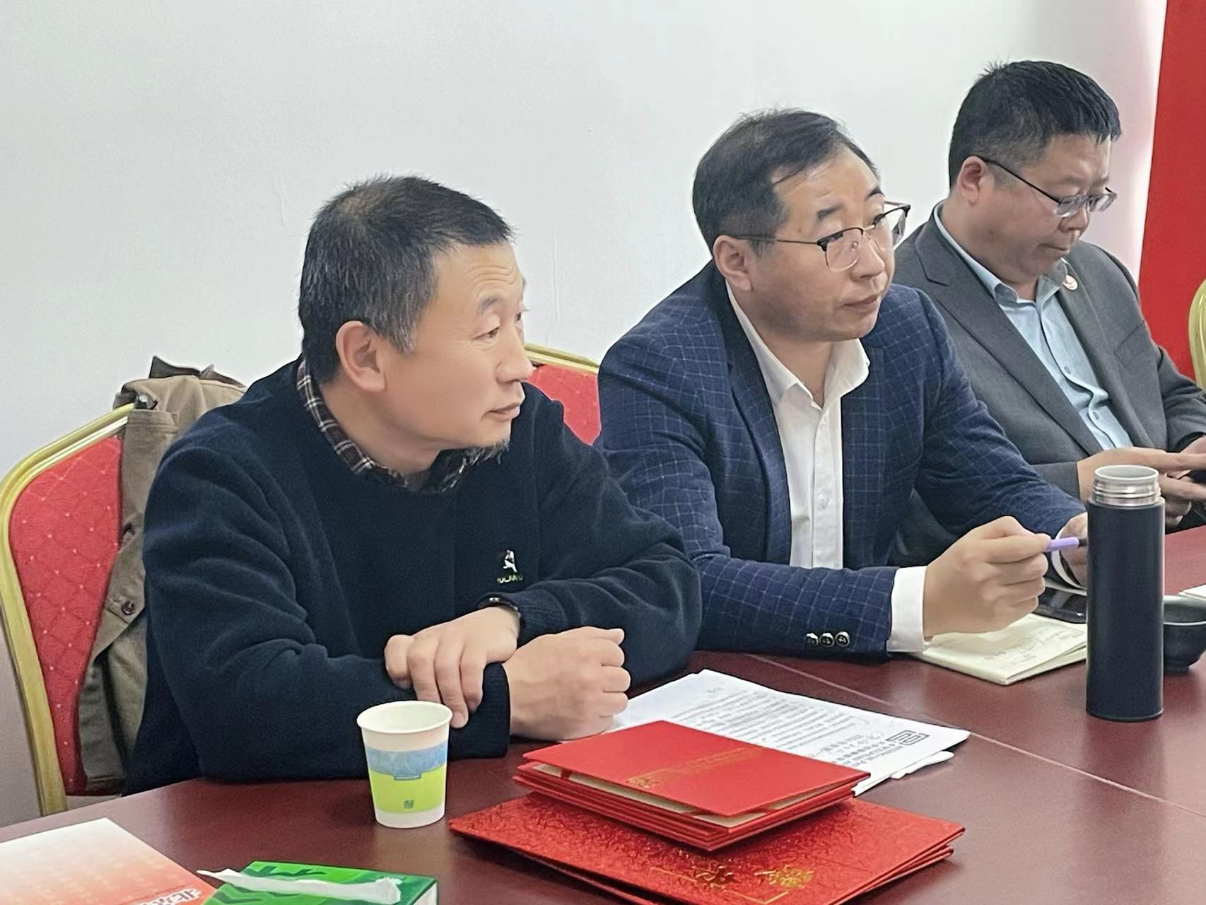 首页>创作中心>正文>北京乾圆国学文化研究院张仕全院长首先欢迎高层