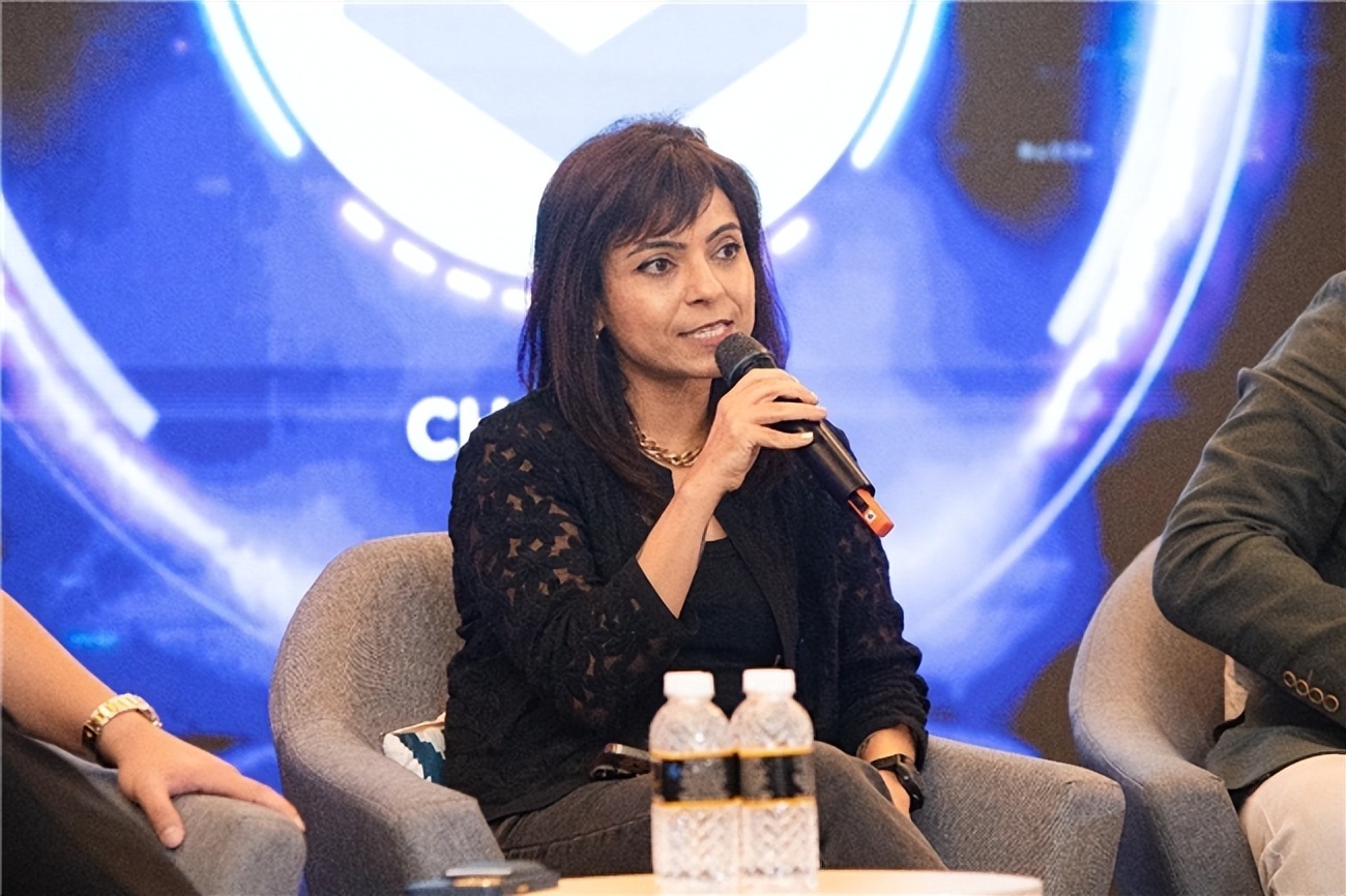 polkadot的高级大使charu sethi,coinstore的东南亚区域经理clement