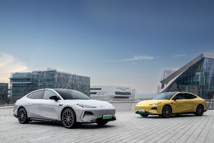 4月1日,吉利汽车控股有限公司(0175.