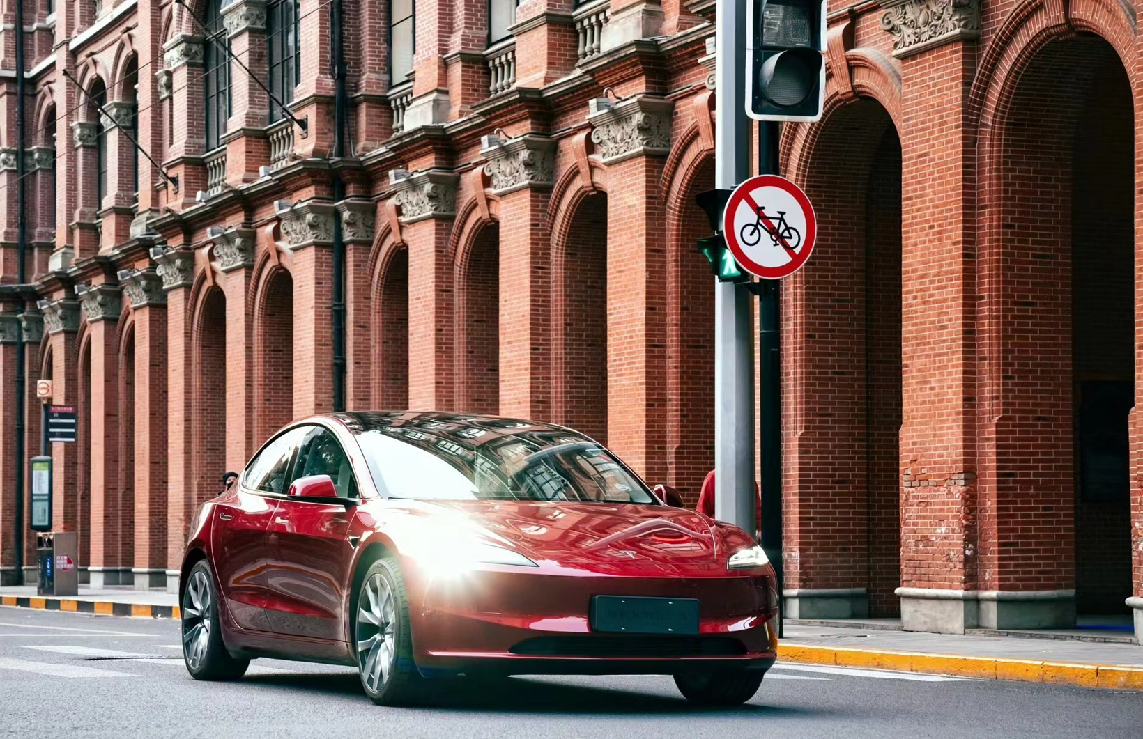 特斯拉的困境有解