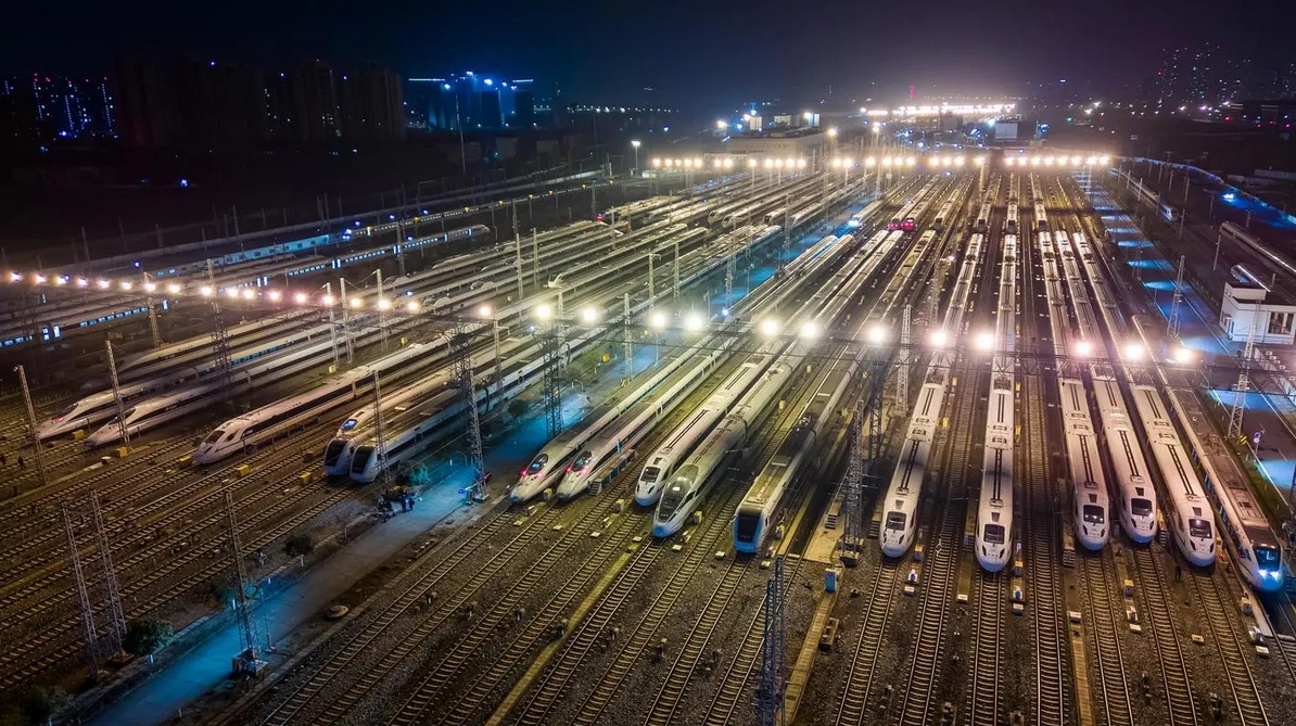 清明假期最后一天全国铁路迎来返程客流高峰