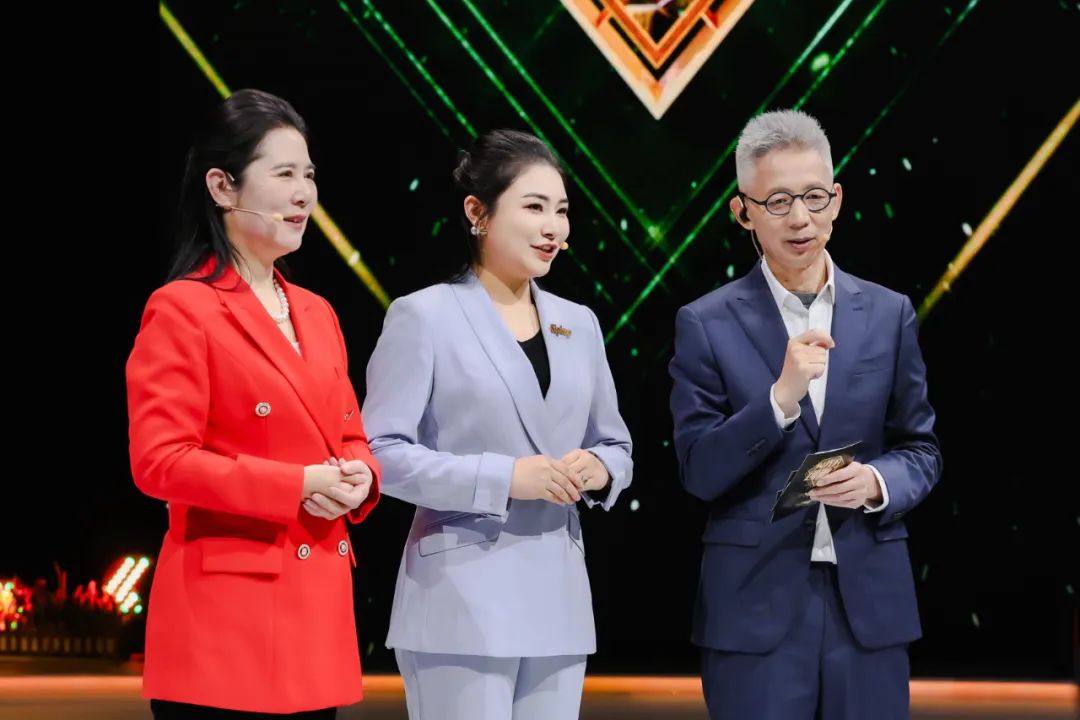 江苏卫视闪光的创始人诗碧曼防脱发创始人朱建霞ceo欧阳柳和最强大脑