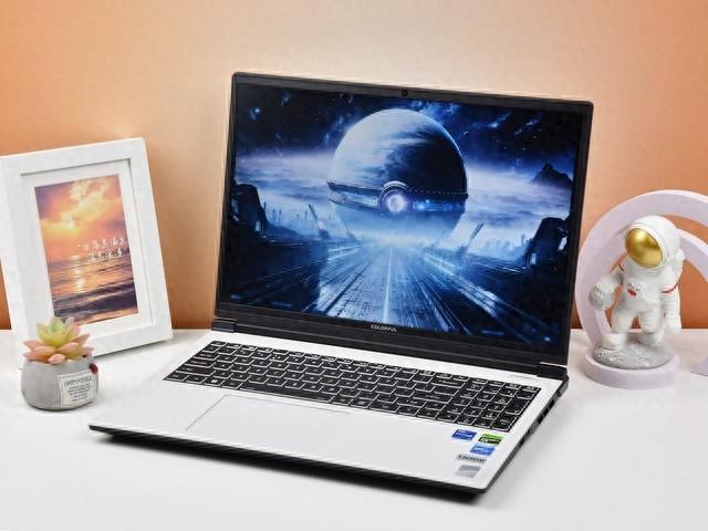 高性价比机型中少有的高颜值七彩虹隐星p16ta24评测