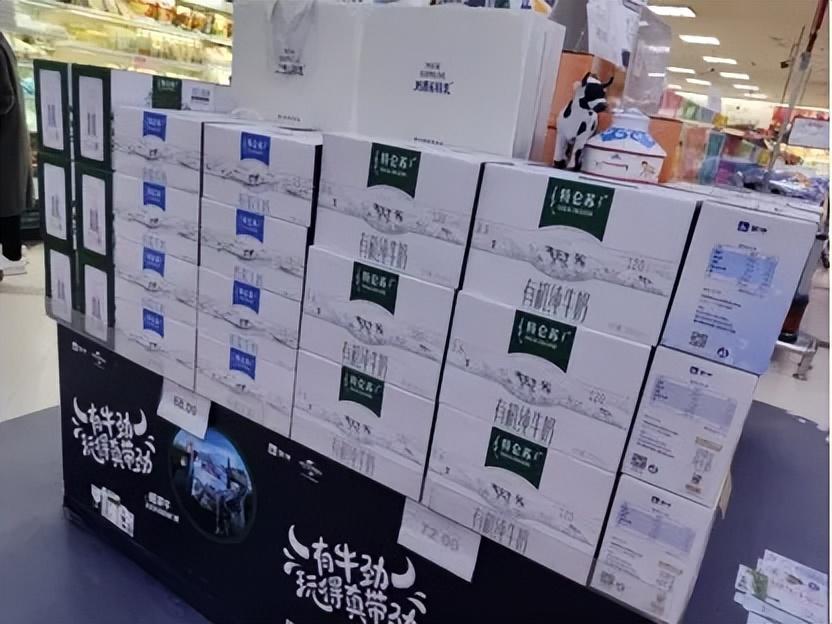 蒙牛换帅少壮派高飞接班卢敏放