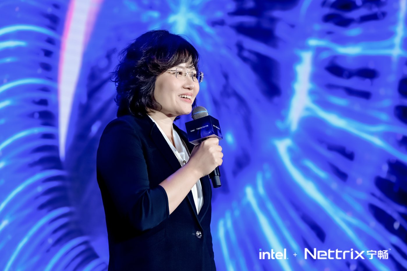 大模型算力宁畅不想拆盲盒