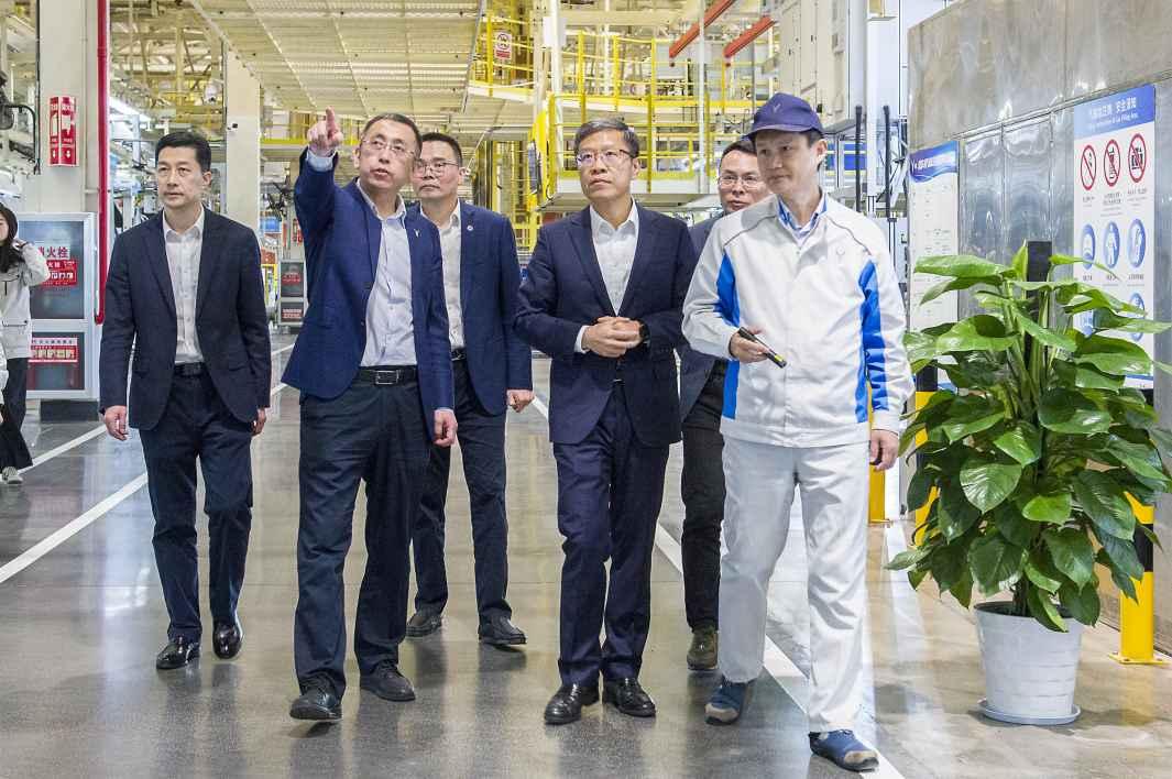 周治平岚图要争当高质量发展的排头兵