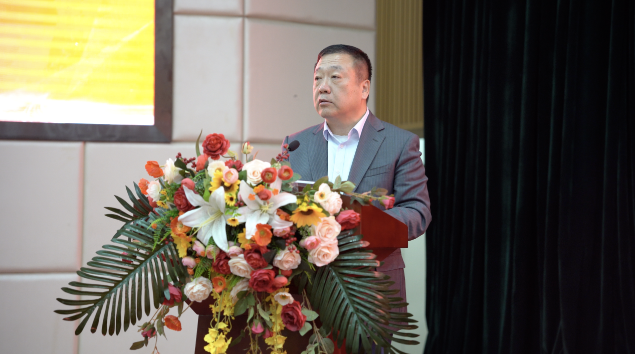 郑州市整形美容协会换届大会圆满成功姜南当选为第六届会长