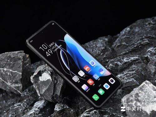 努比亚flip新机图赏精巧黑胶握于掌心