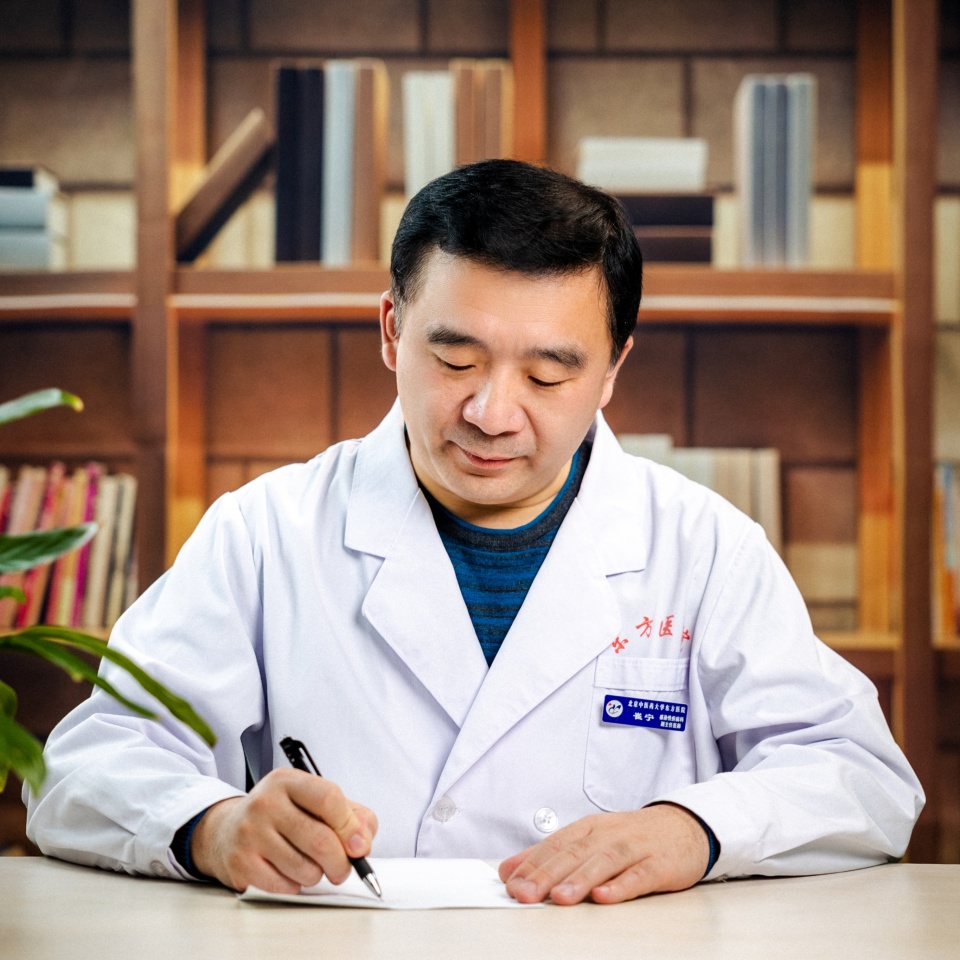 中医专家【崔宁医生】:抑郁症为什么会感觉很累?_崔宁主任