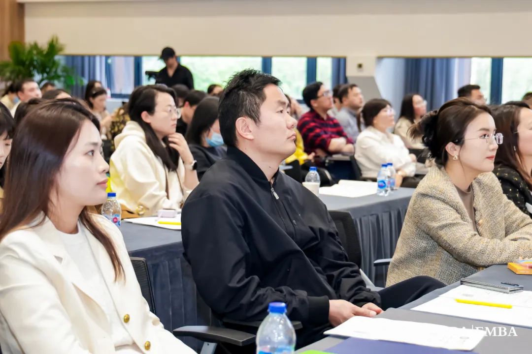 02商学领航上海财经大学商学院副院长孙琦结合学习场景和商业变革的