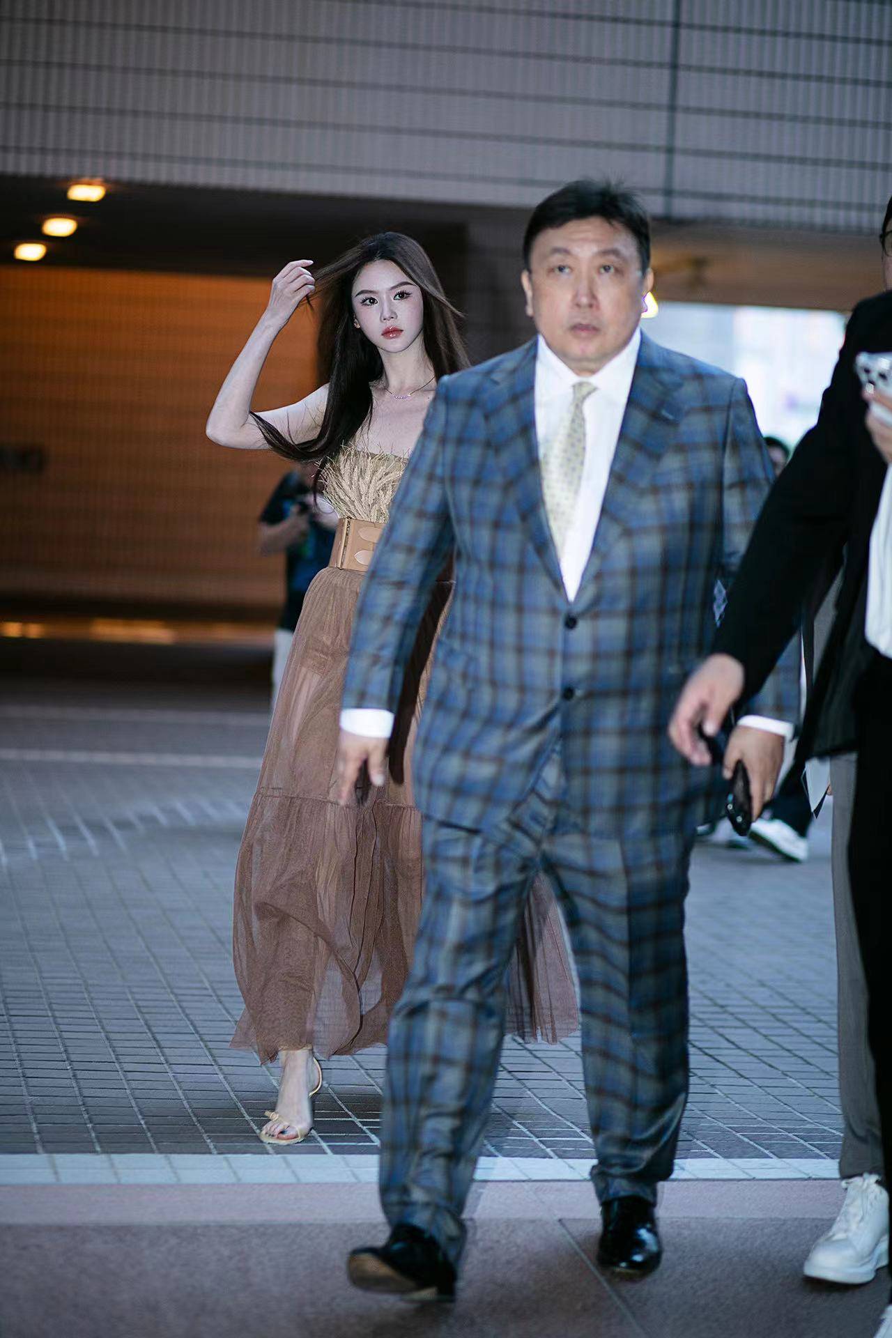 演员邱意浓受邀出席金像奖最新作品再度携手王晶导演