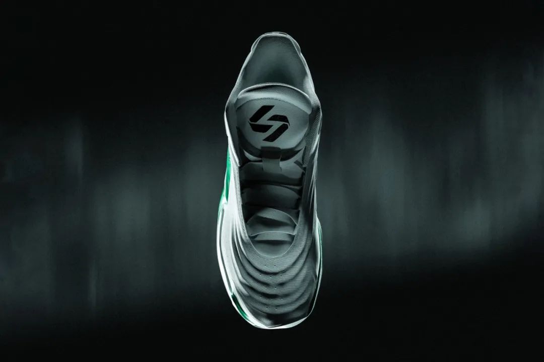 isoplate作为东契奇签名鞋系列的专属科技,此次在jordan luka 3上再度