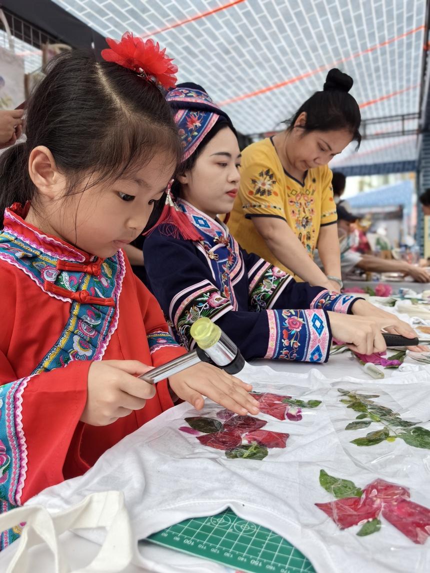 第二届中国东盟南宁非物质文化遗产周在南宁举行